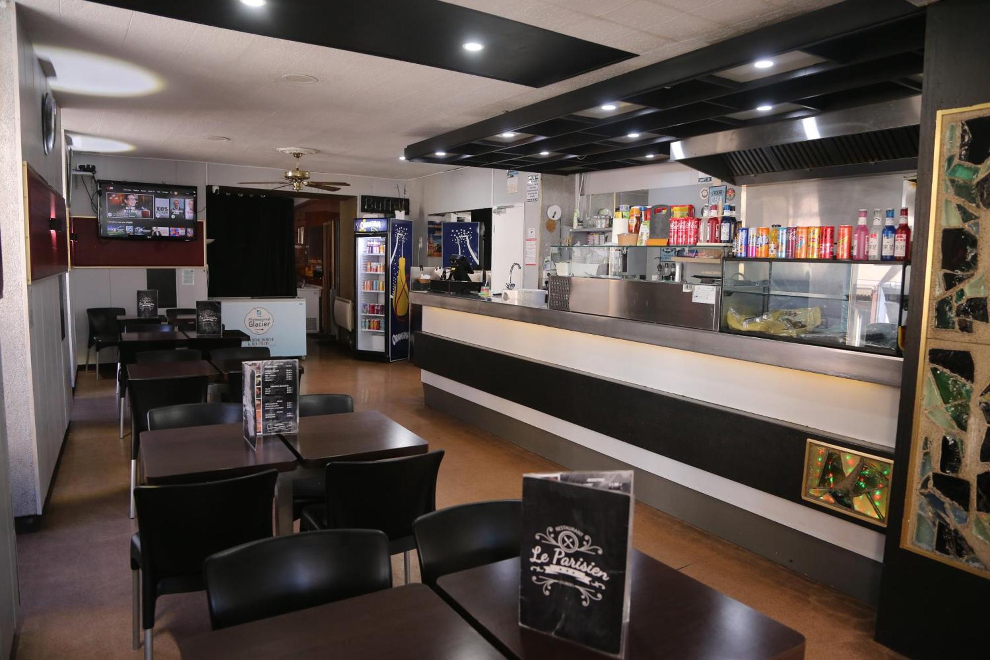 Hotel Restaurant Le Parisien ลูร์ด ภายนอก รูปภาพ