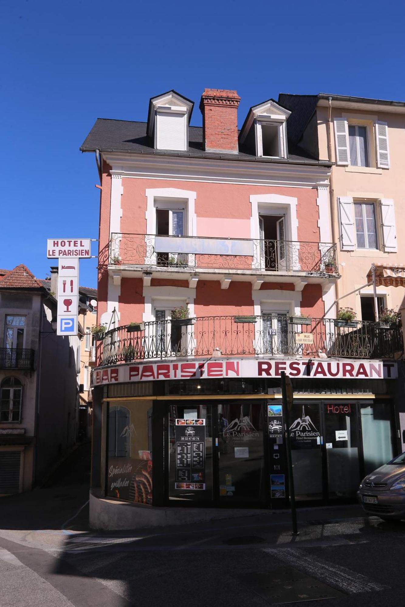 Hotel Restaurant Le Parisien ลูร์ด ภายนอก รูปภาพ
